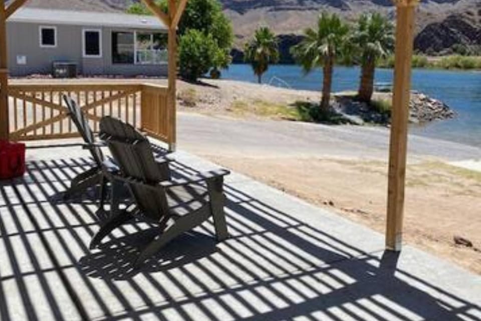 Balcony/Terrace, Lake view