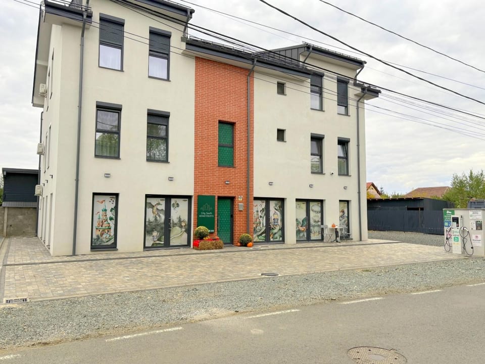 View (from property/room), Street view, Quiet street view