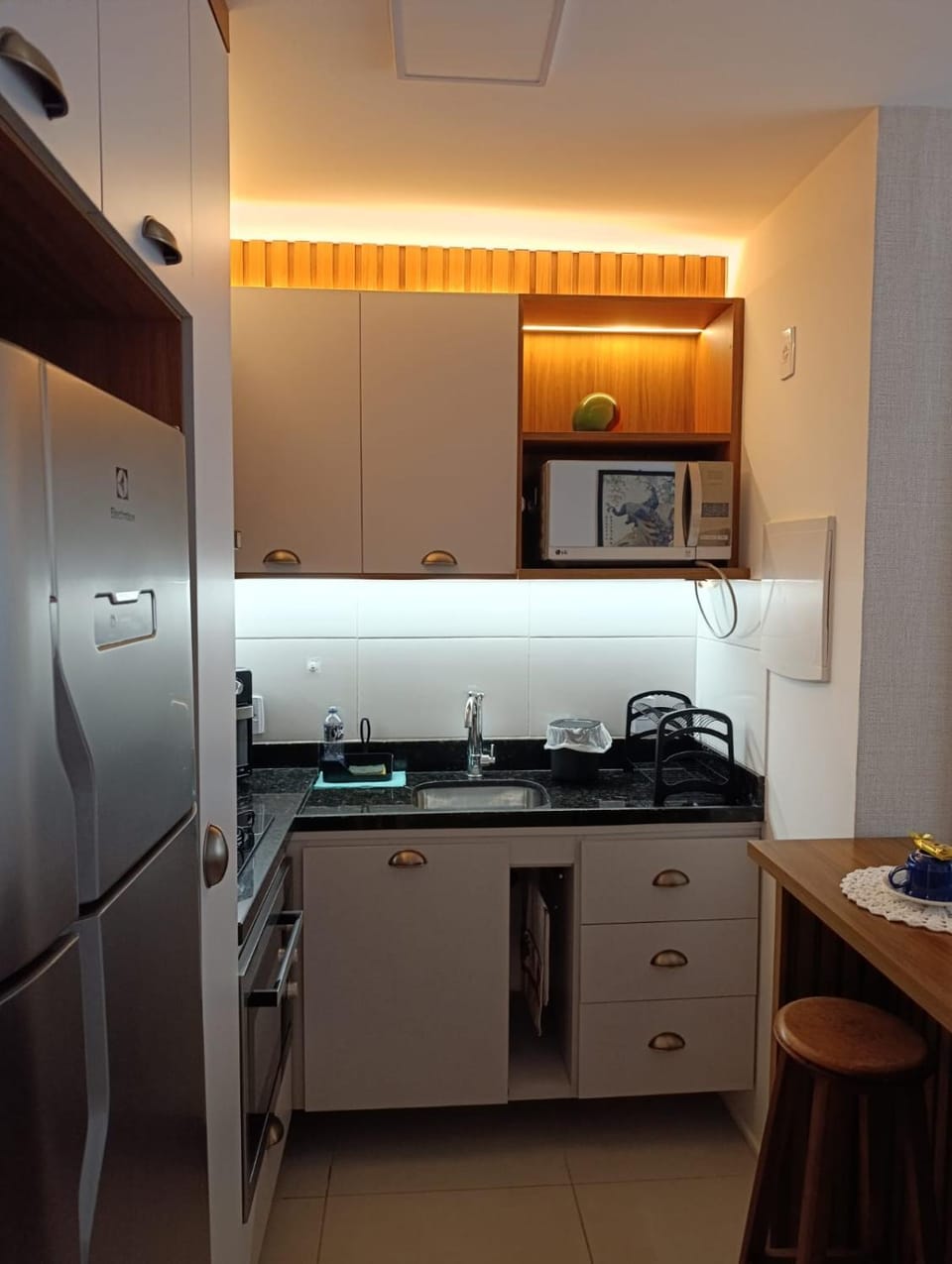 Kitchen or kitchenette, oven, stove