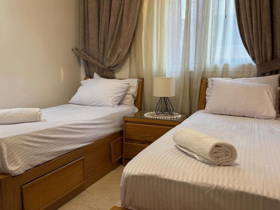 ASHRI Cozy home in Madinet Nasr, near Abbas Akkad Apartment in Cairo Governorate