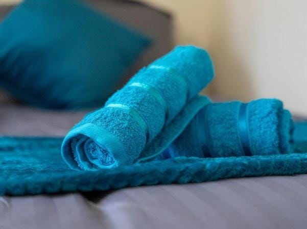 Bed, Photo of the whole room, Bedroom, towels