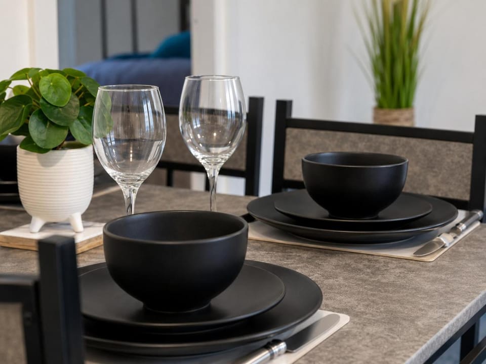 Modern 1BR Retreat Near Trafford Centre Apartment in England