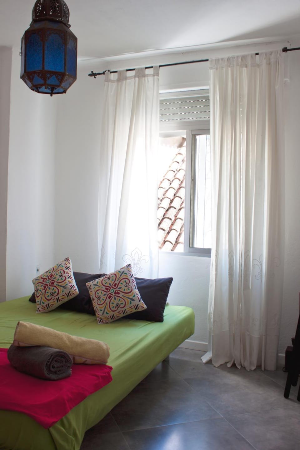 Bed, Living room, Photo of the whole room, Seating area, Bedroom