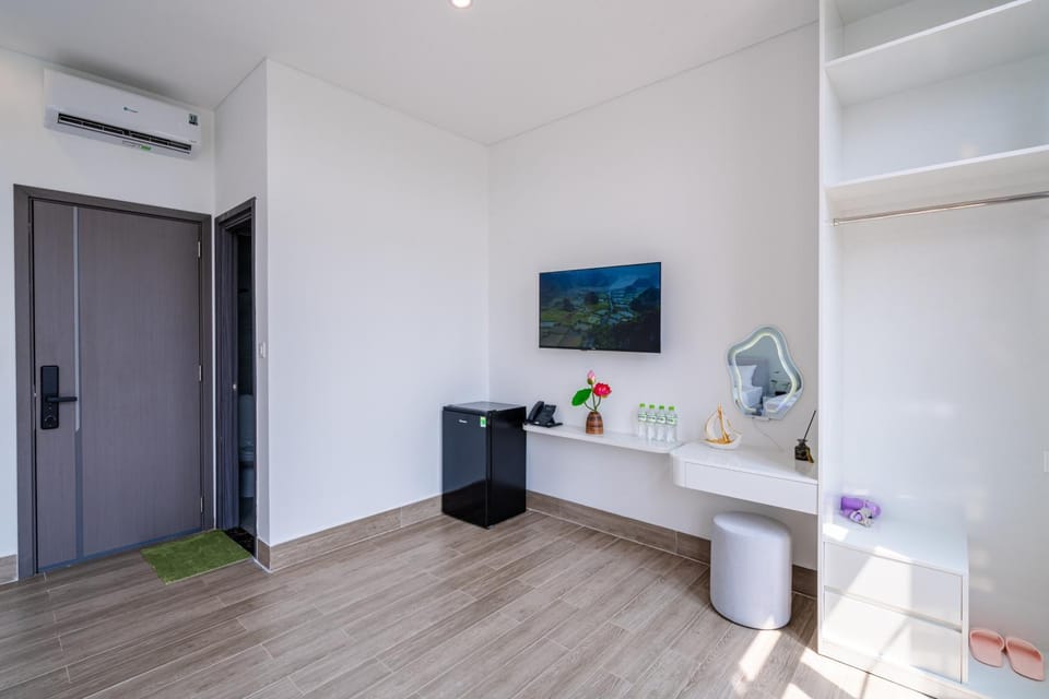 TV and multimedia, Seating area