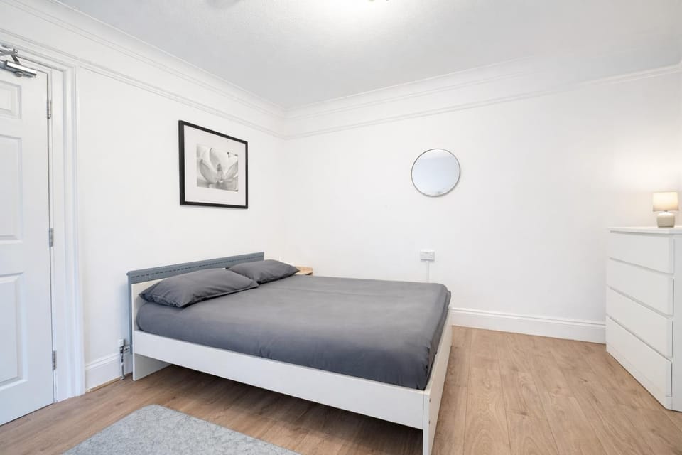 Bed, Bedroom, wardrobe