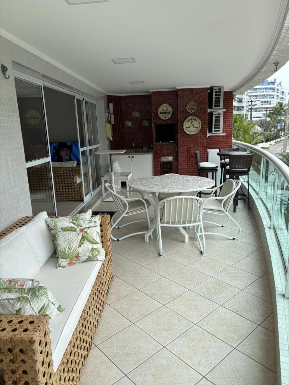 View (from property/room), Balcony/Terrace, Dining area