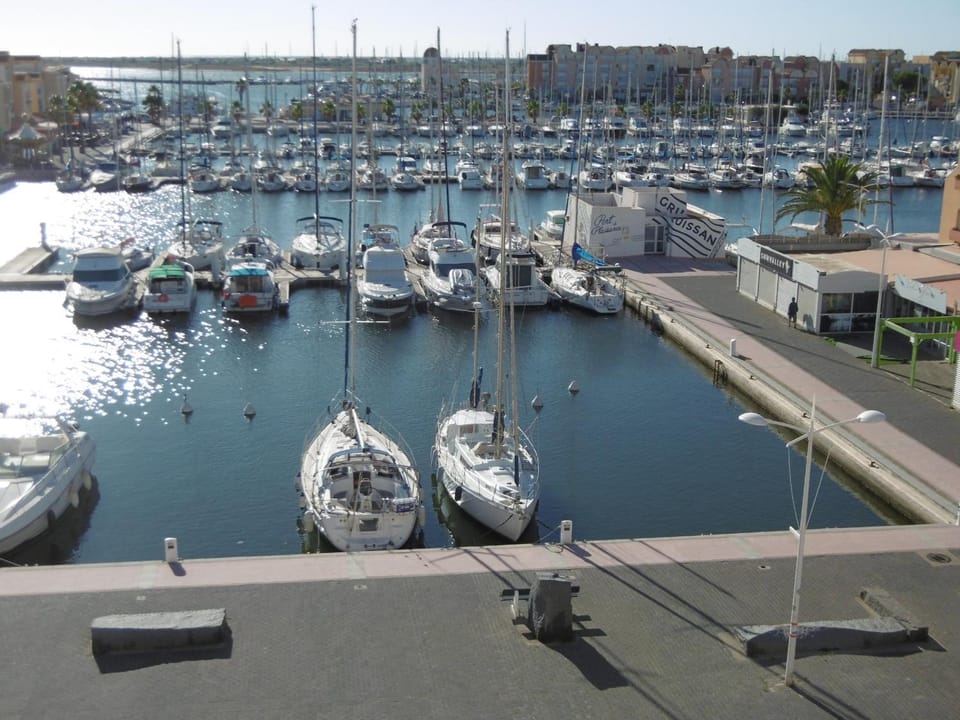 Appartement T2 Confortable, 4/5 Pers, Plage Grazel, Parking Privé - FR-1-796-86 Apartment in Gruissan