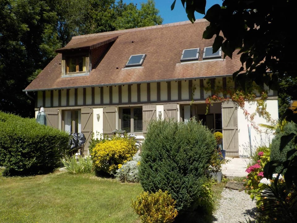 Maison spacieuse entre mer et campagne avec terrasse et jardin à Villers-sur-Mer - FR-1-712-91 House in Blonville-sur-Mer