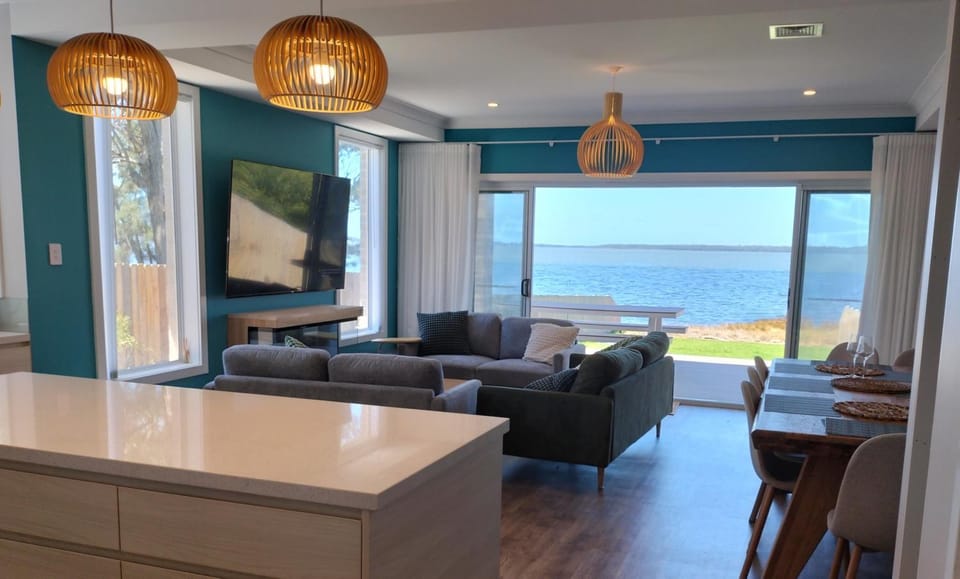 Living room, Seating area, Dining area, Lake view