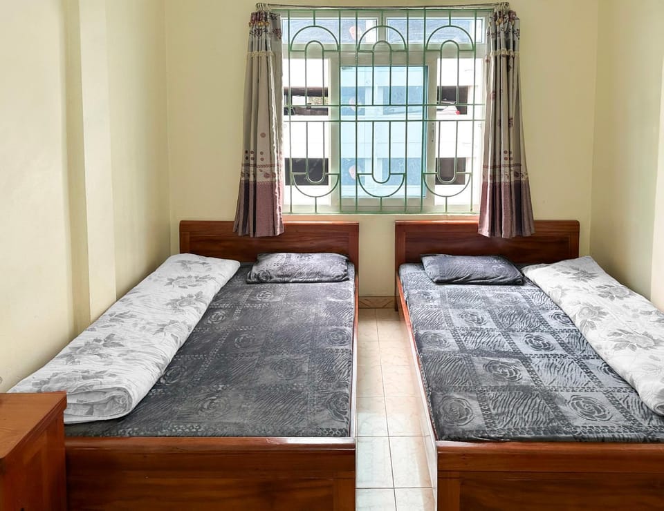 Nhà Nghỉ 14 Nguyễn Quyền Vacation rental in Hanoi