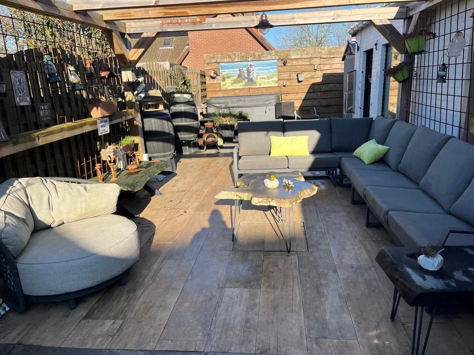 Garden, Balcony/Terrace