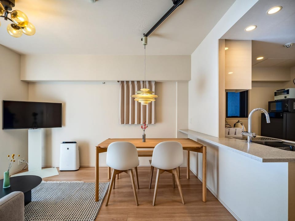 TV and multimedia, Living room, Dining area