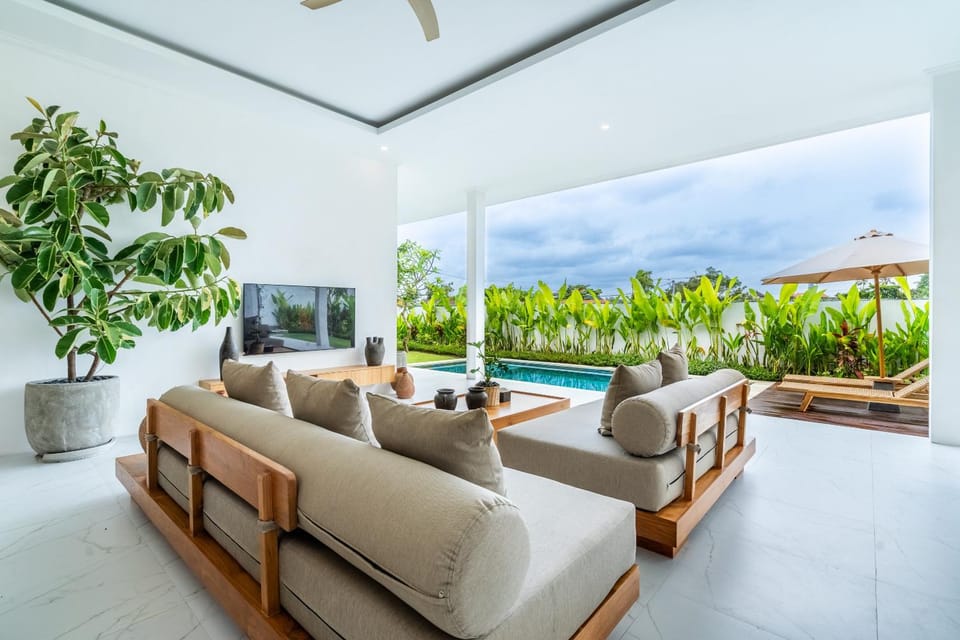 Patio, TV and multimedia, Living room, Seating area, Pool view