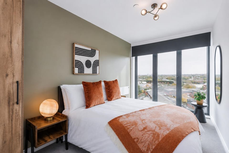 City Penthouse - Roof Terrace & Free Parking Apartment in Leeds