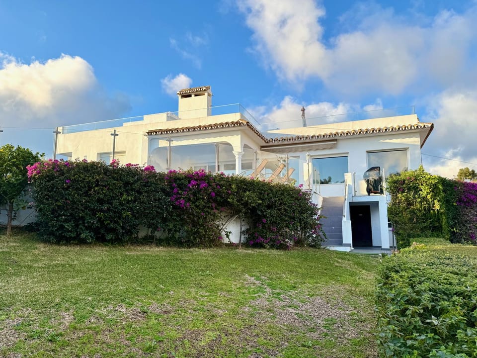 Property building, Garden