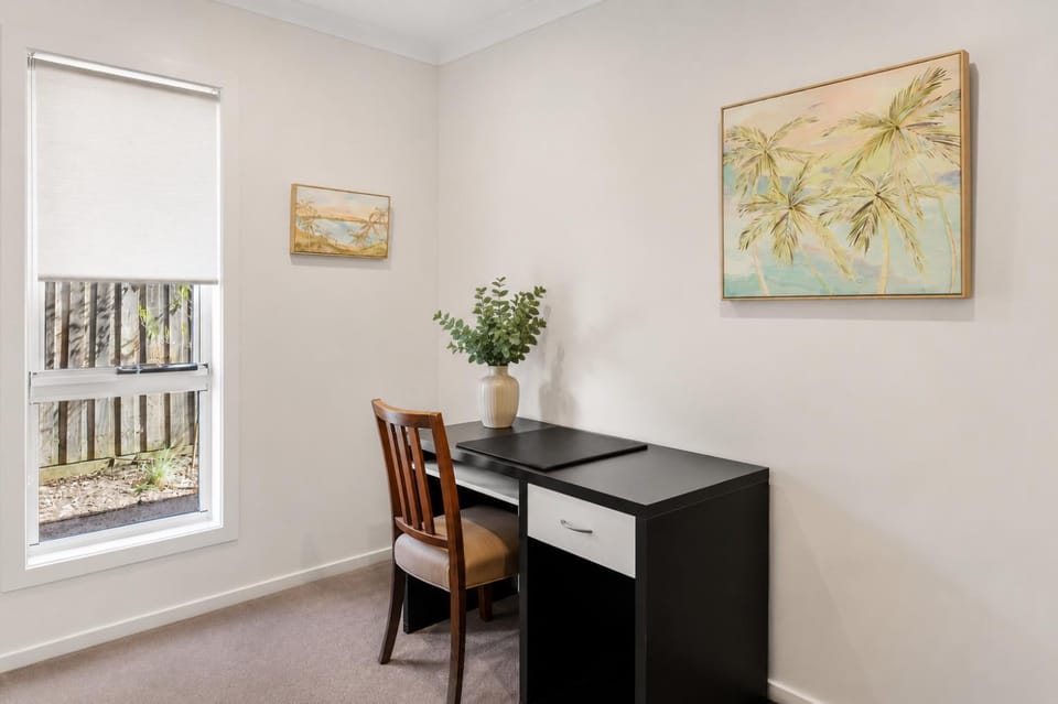 Business facilities, Decorative detail, Seating area