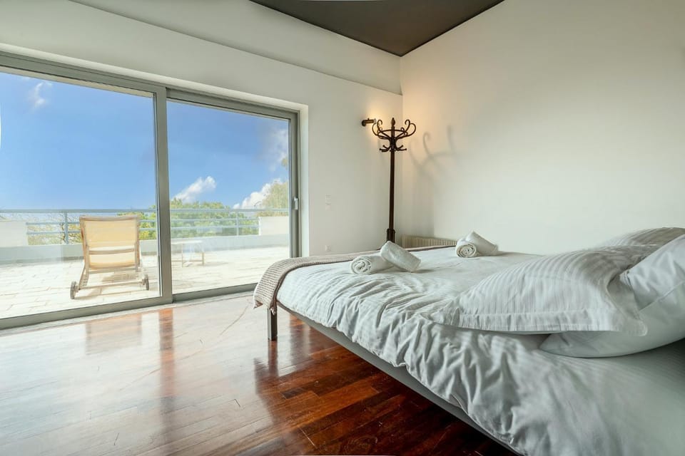 Bed, Natural landscape, Bedroom, towels