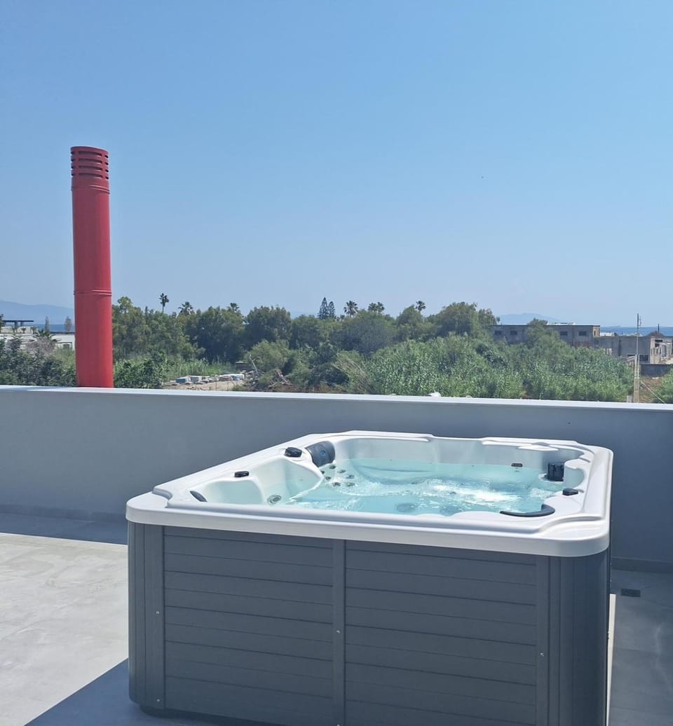Day, Natural landscape, Hot Tub, Sea view
