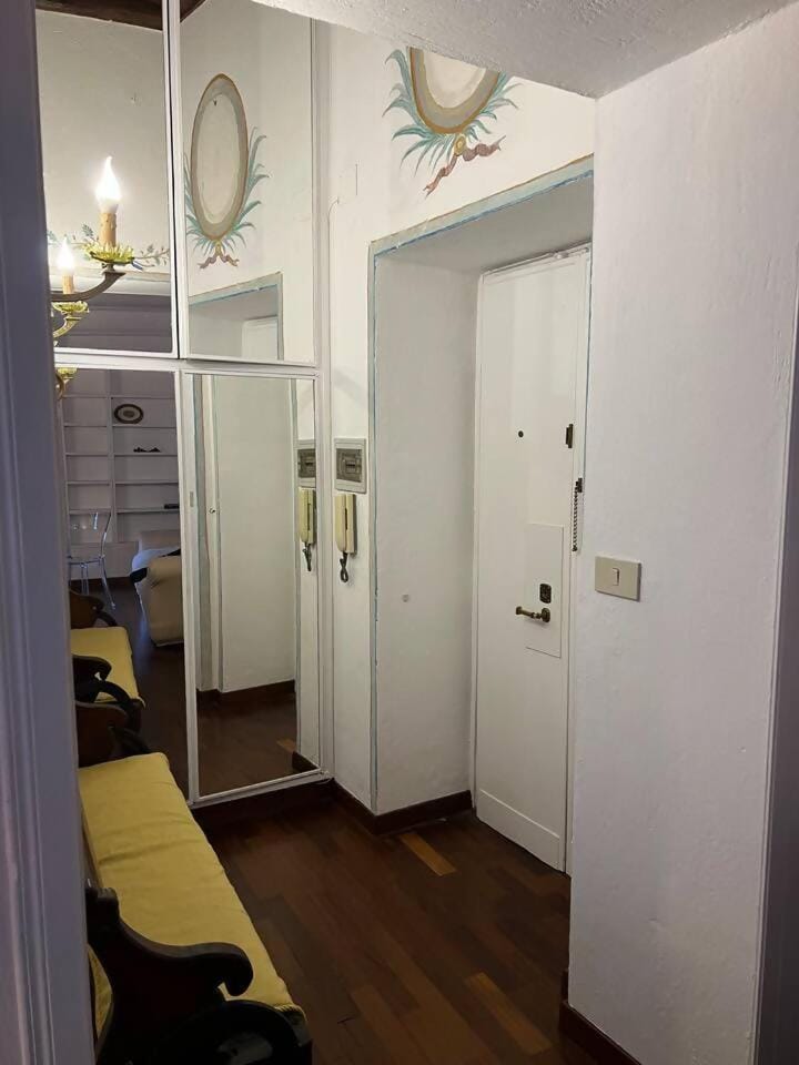 The Charm of Trastevere Apartment in Rome