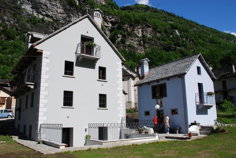 Il Borgo Antico Apartment in Canton of Valais