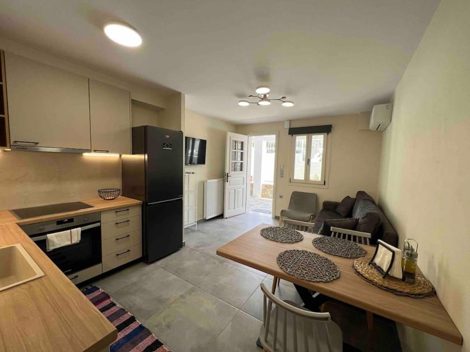 Leonidio Apartment Zenith-Nadir Apartment in Leonidio