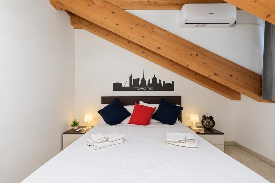 Coco Home-Chic Mansarda In the Heart of Turin Apartment in Turin