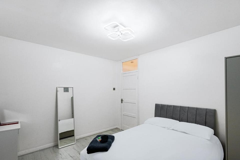 2 bed Apartment, 5 min from Wembley Stadium & Arena, 15 min to Oxford Street Apartment in Edgware