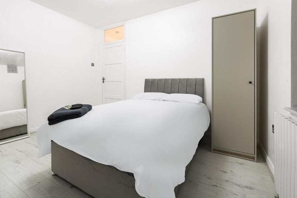 2 bed Apartment, 5 min from Wembley Stadium & Arena, 15 min to Oxford Street Apartment in Edgware