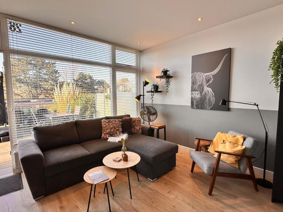 De Schelp 28, Free parking Apartment in Zandvoort