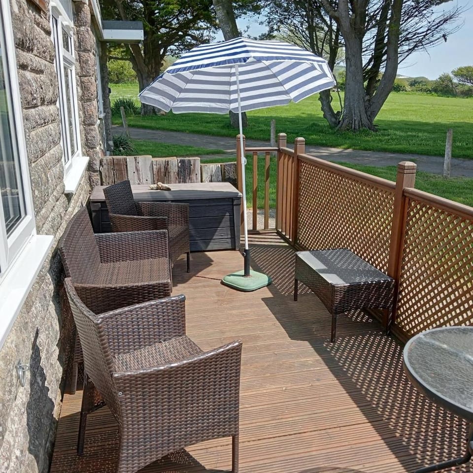 Balcony/Terrace, Balcony/Terrace