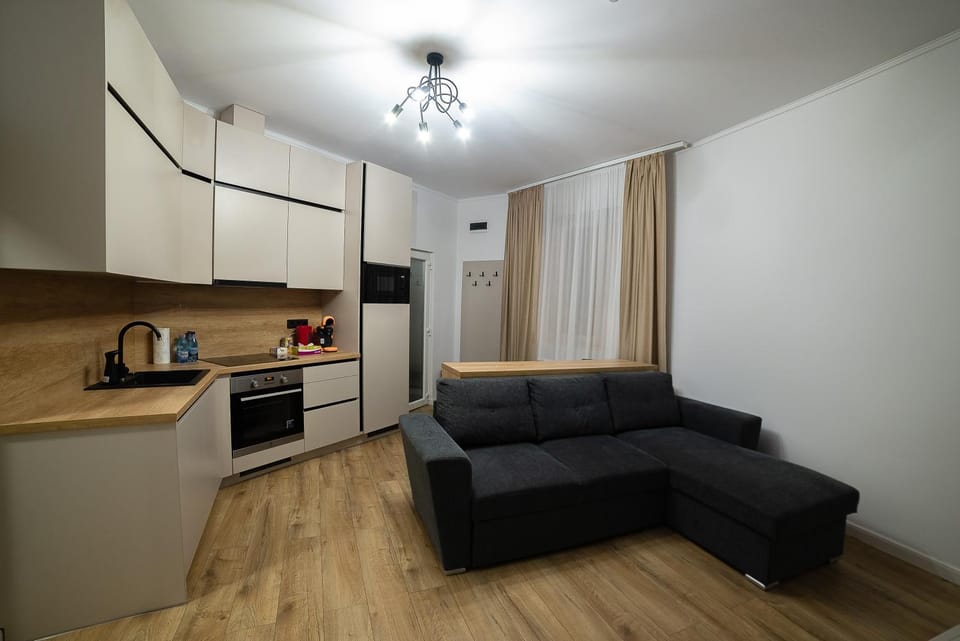 Kitchen or kitchenette, Living room, Seating area, Dining area, minibar, oven, stove