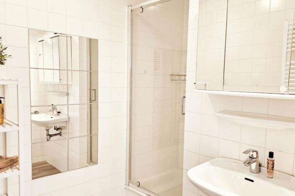 Ferienbutze Ameland für bis zu 5 Personen - Haustiere herzlich willkommen, strandnah Apartment in Friesland, Netherlands
