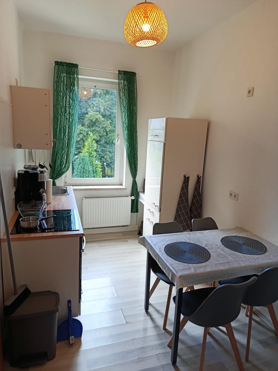 Ferienwohnung - Monteur Sleep 1 - max 6 Personen Apartment in Freiberg