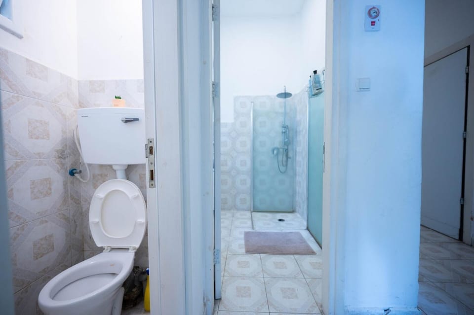 HaYarkon Seaside - 1 Bedroom By Vacay Apartment in Tel Aviv-Yafo
