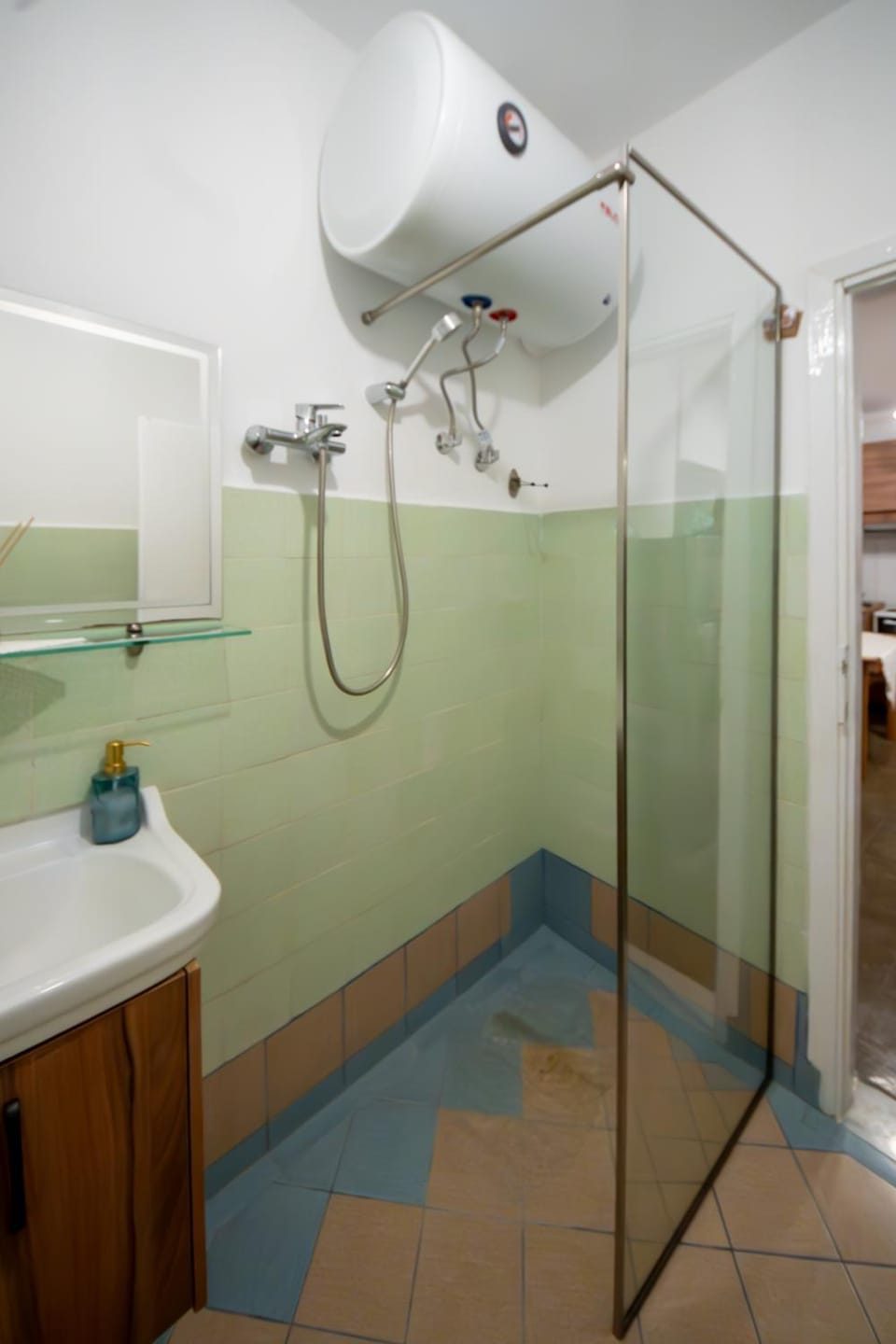 Shower, Bathroom