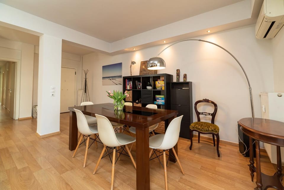 Spacious Apartment Downtown Glyfada Apartment in South Athens