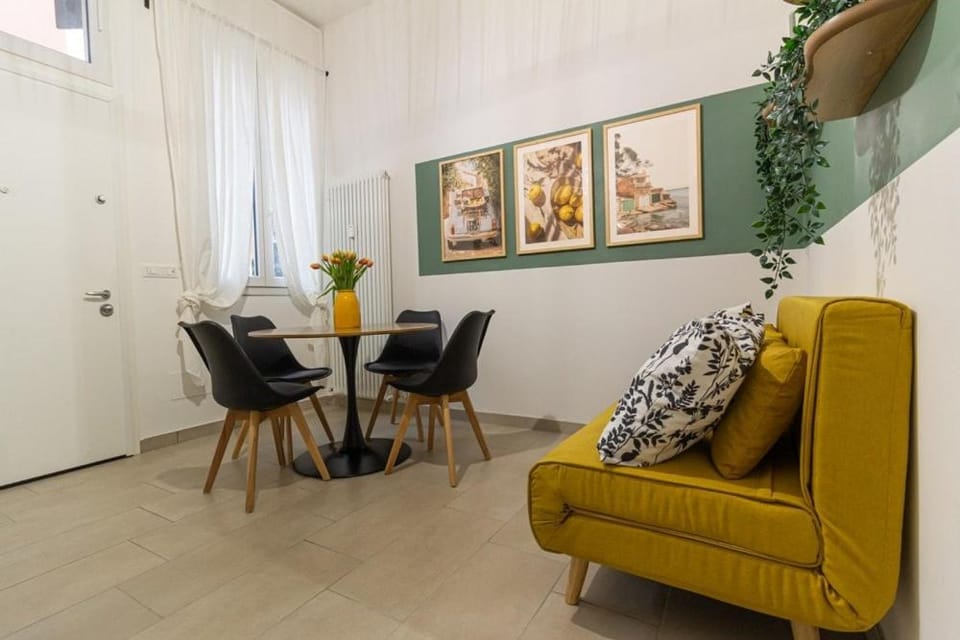 Airport Area Apartment With Free Parking House in Bologna