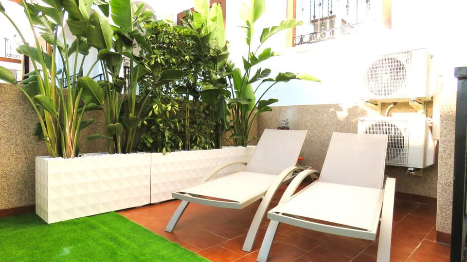 Garden, Balcony/Terrace, sunbed