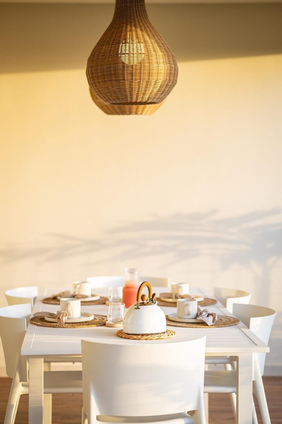 Food and drinks, Dining area, Food