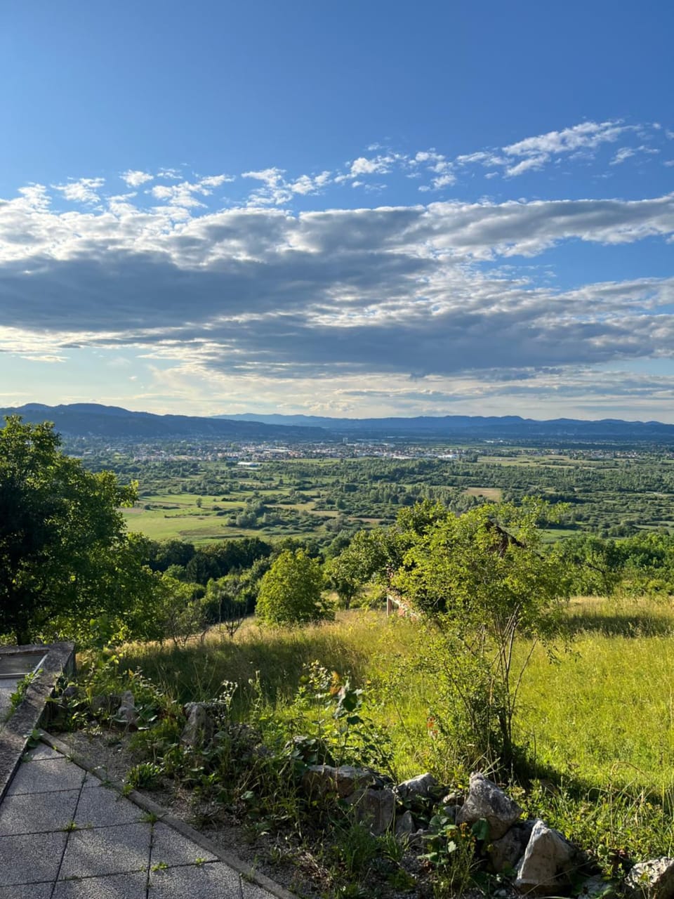 Nearby landmark, Spring, Day, Natural landscape, Mountain view