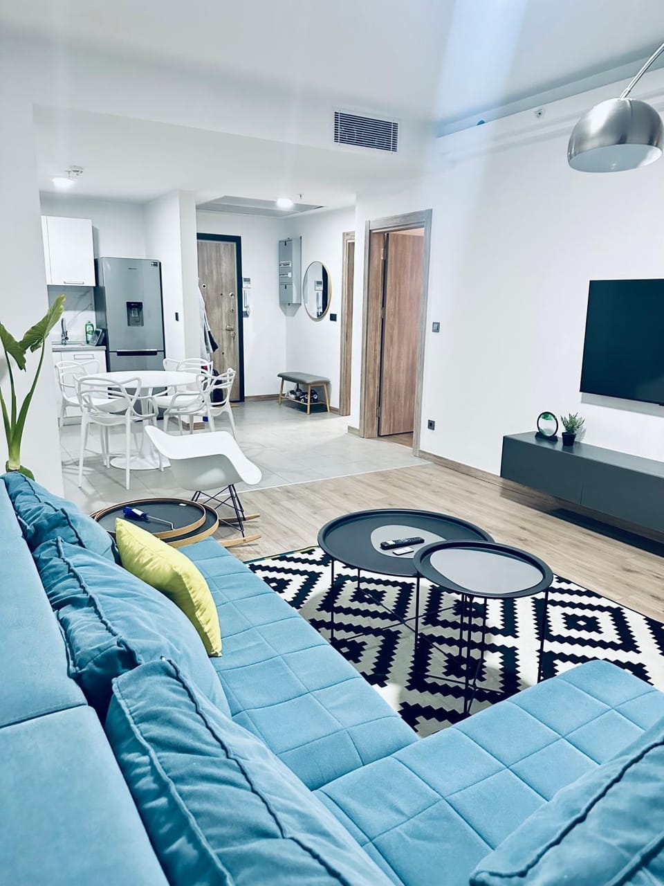 TV and multimedia, Living room, air conditioner
