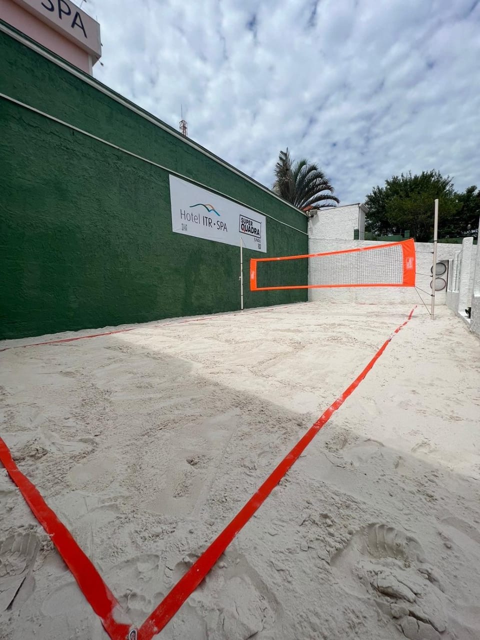 Tennis court