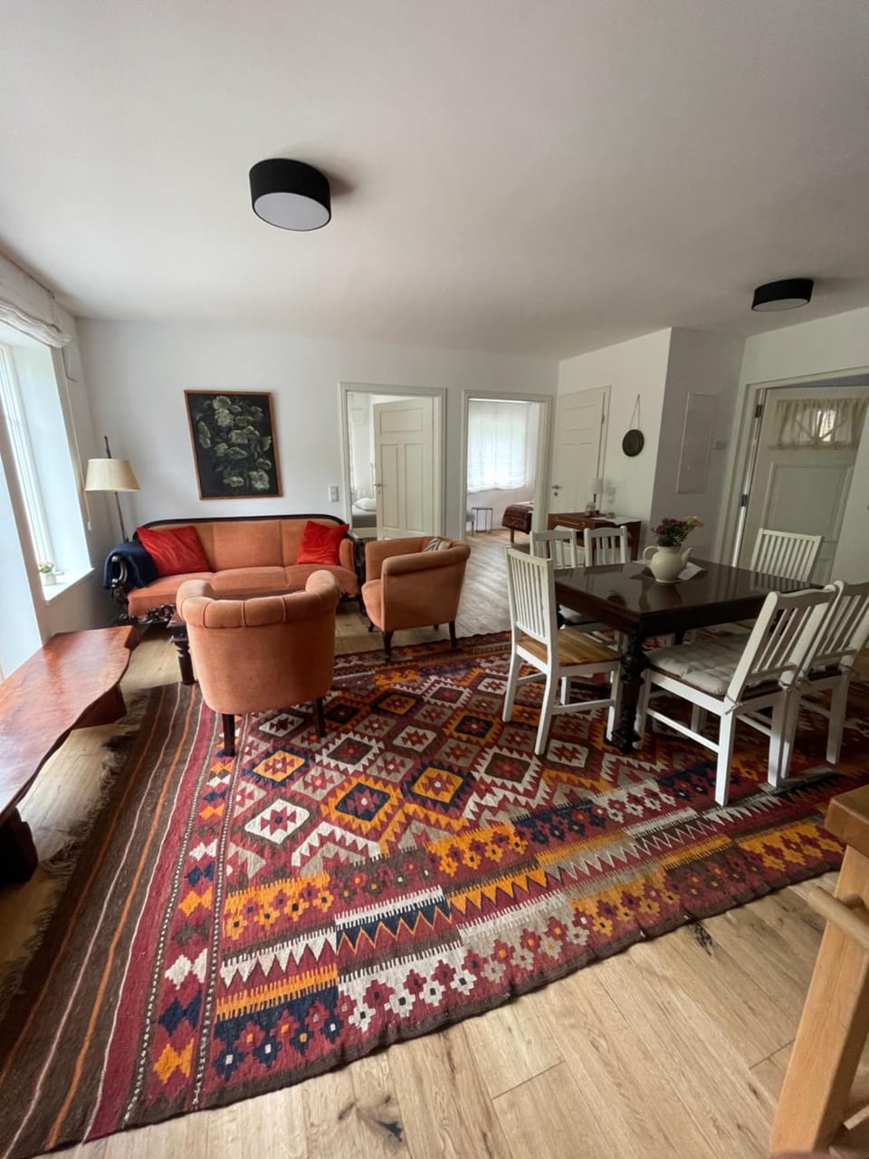 Living room, Dining area