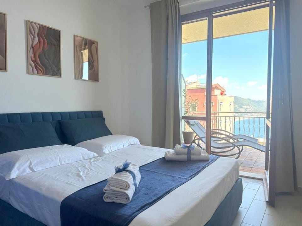 Bed, Natural landscape, View (from property/room), Photo of the whole room, Bedroom, towels