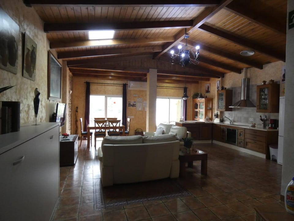 Kitchen or kitchenette, Living room, Photo of the whole room, Seating area, Dining area