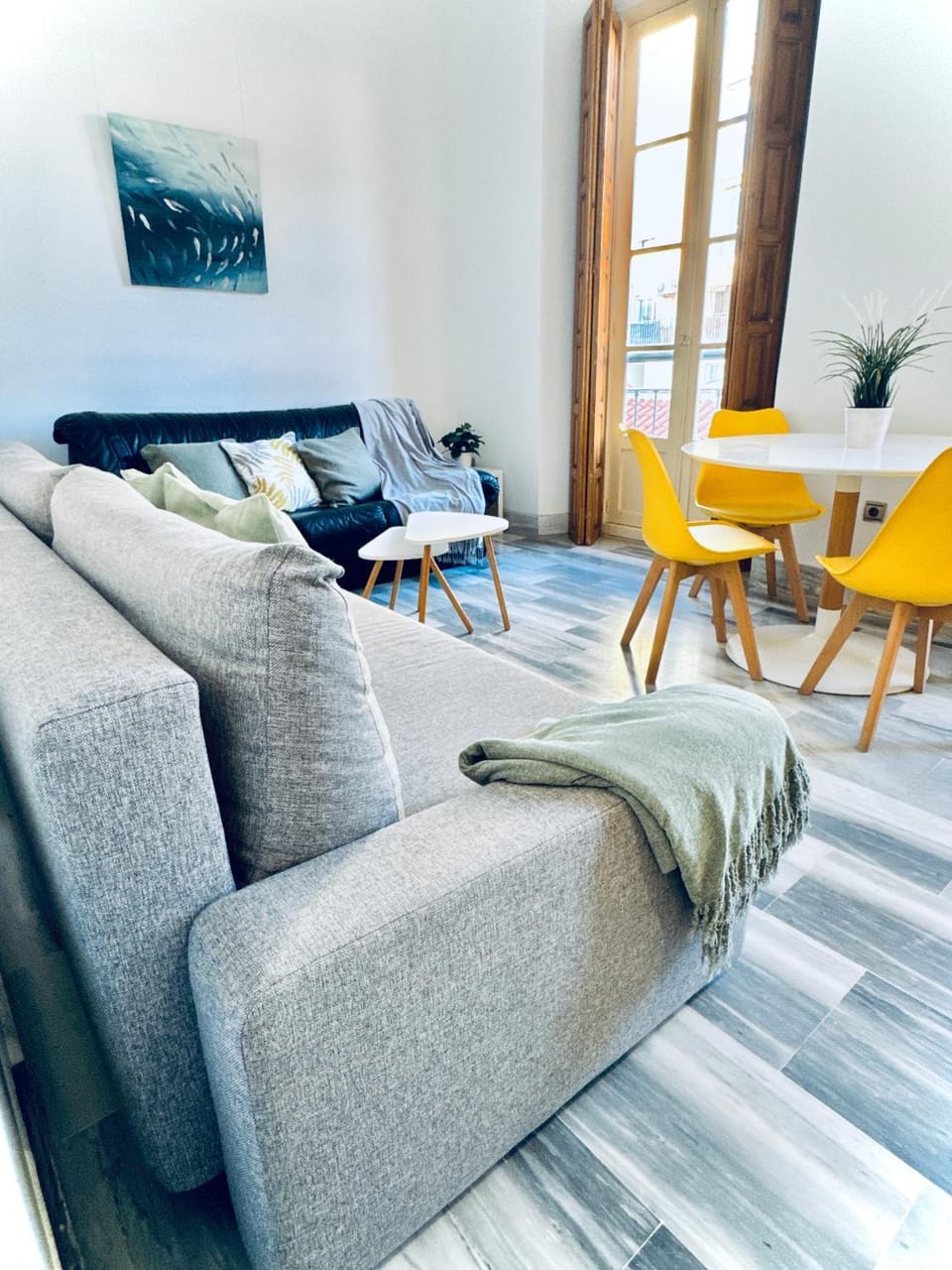 Living room, Dining area