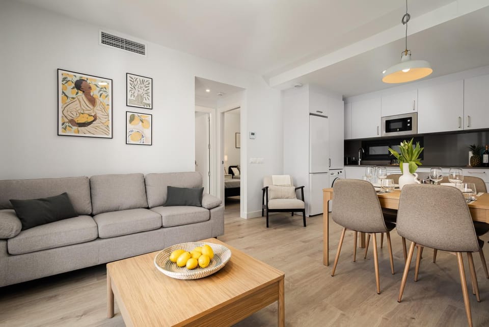 Living room, Seating area, Dining area