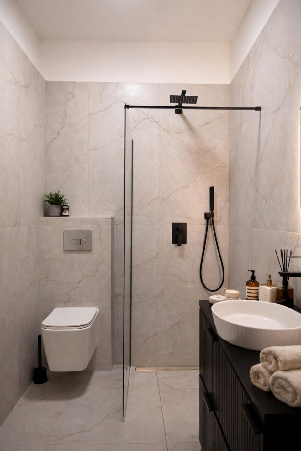 Shower, Toilet, Bathroom, towels