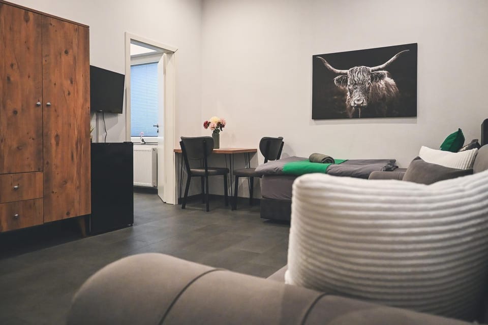 Kitchen or kitchenette, Living room, Seating area