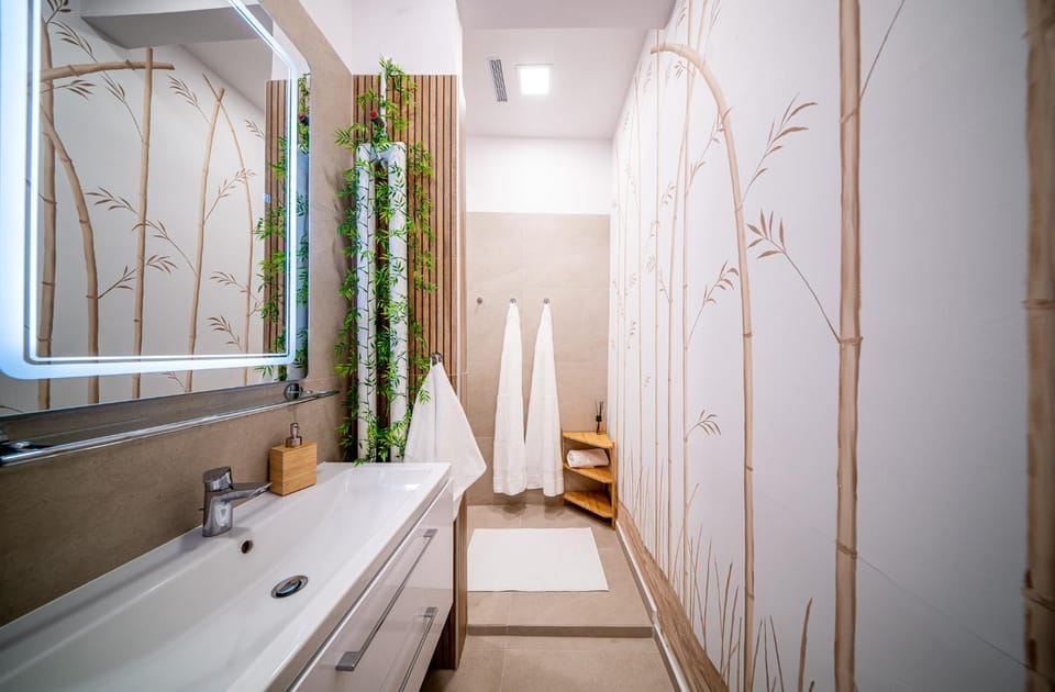 Bathroom, towels